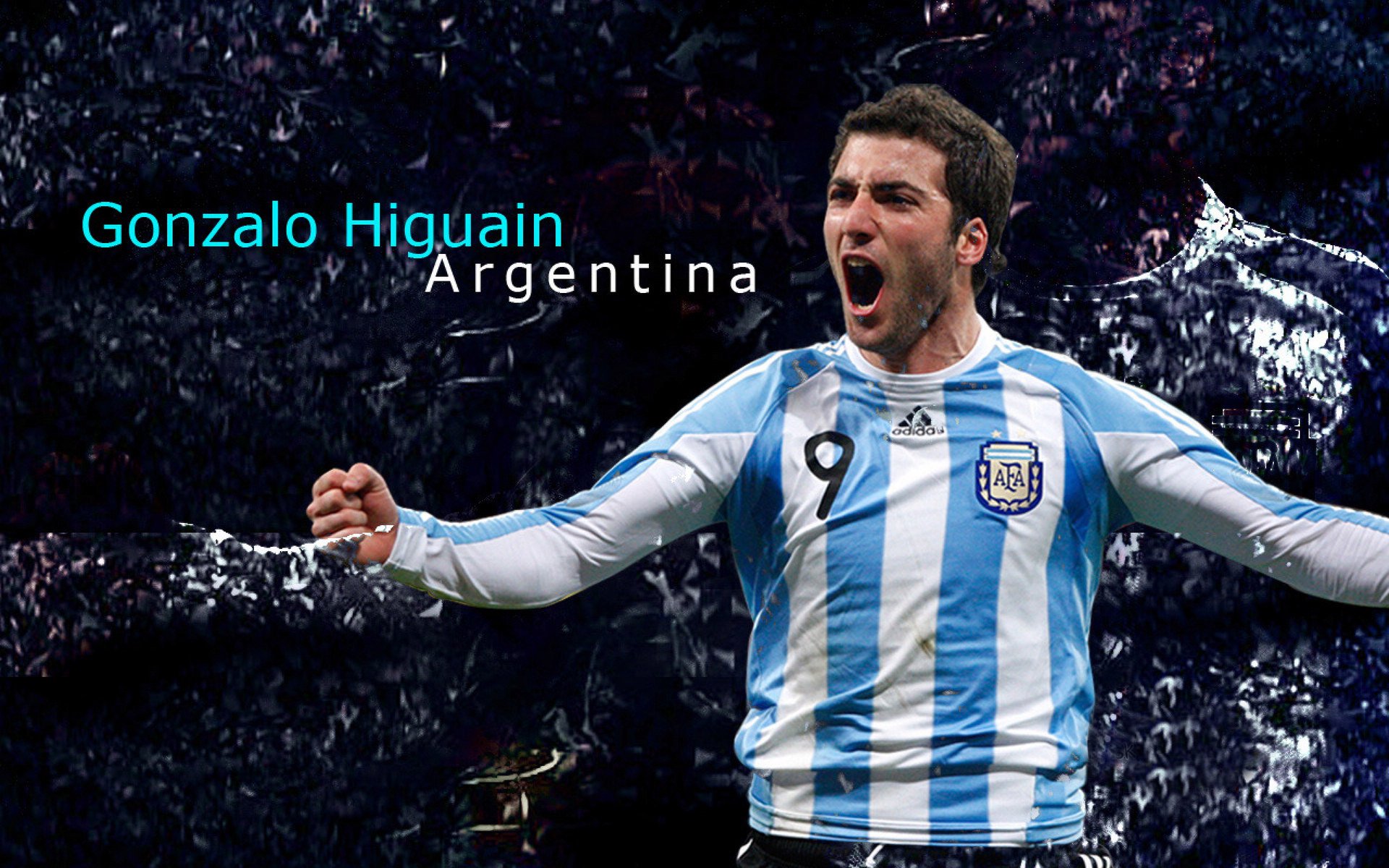 英超激烈角逐，豪门之间拼抢不断